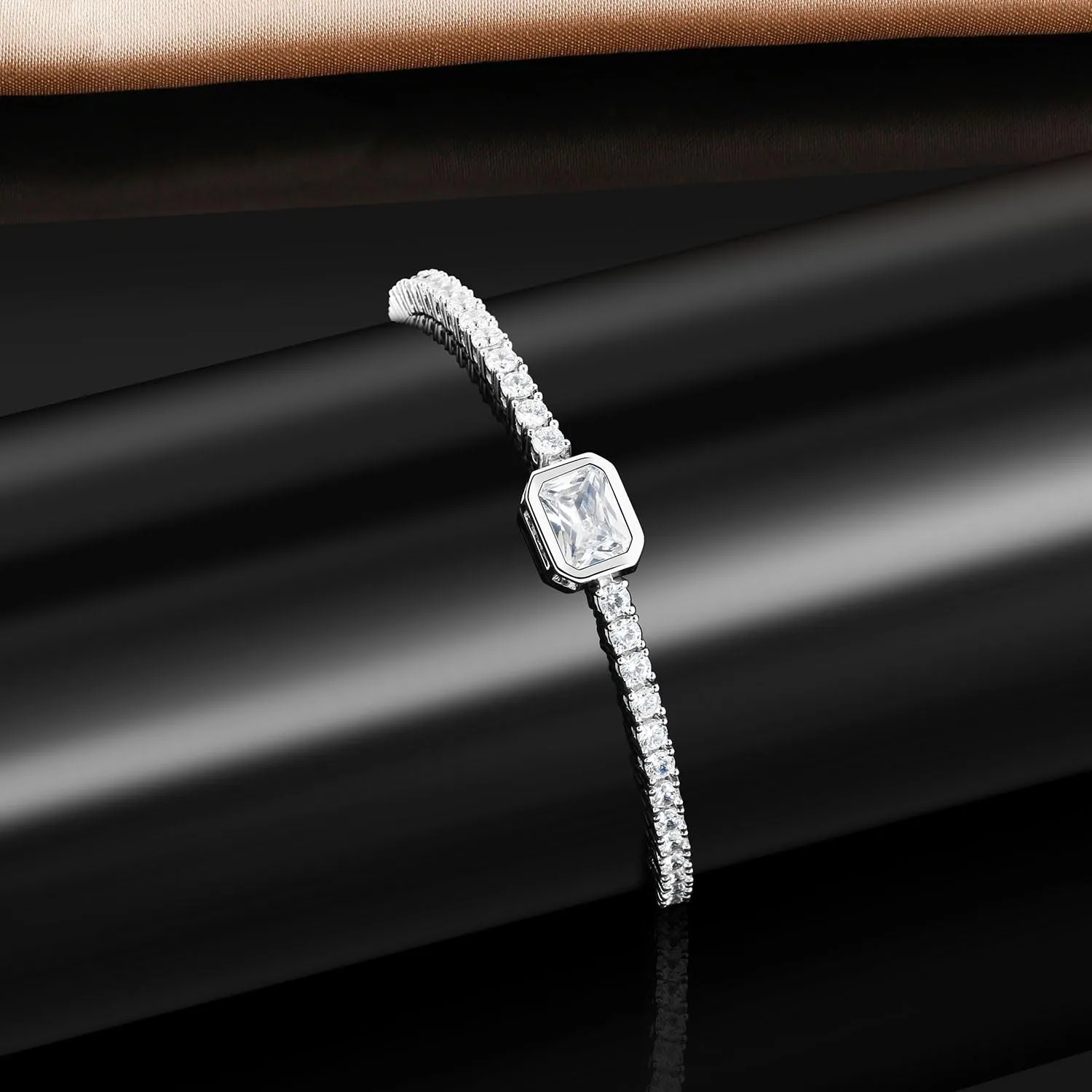 14K Gold Plated 2.5mm CZ Tennis Bracelet For Women and Men Classic Round-cut Simulated Diamond Bracelet Size 6.5-8Inch