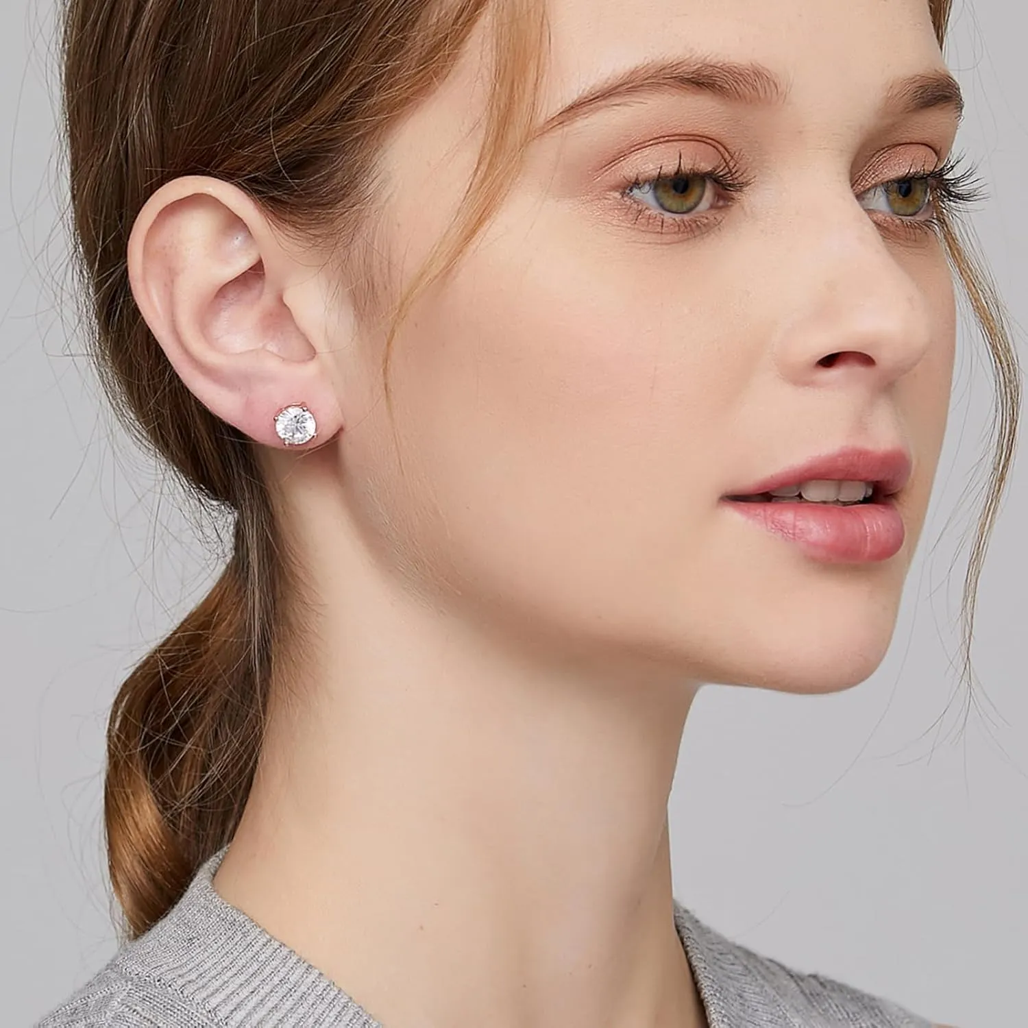 18K White Gold Plated Sparkling CZ Diamond Stud Earrings 925 Sterling Silver Cubic Zirconia Stud Earrings Hypoallergenic Simulated Diamond Stud Earrings for Women/Men 4MM-8MM