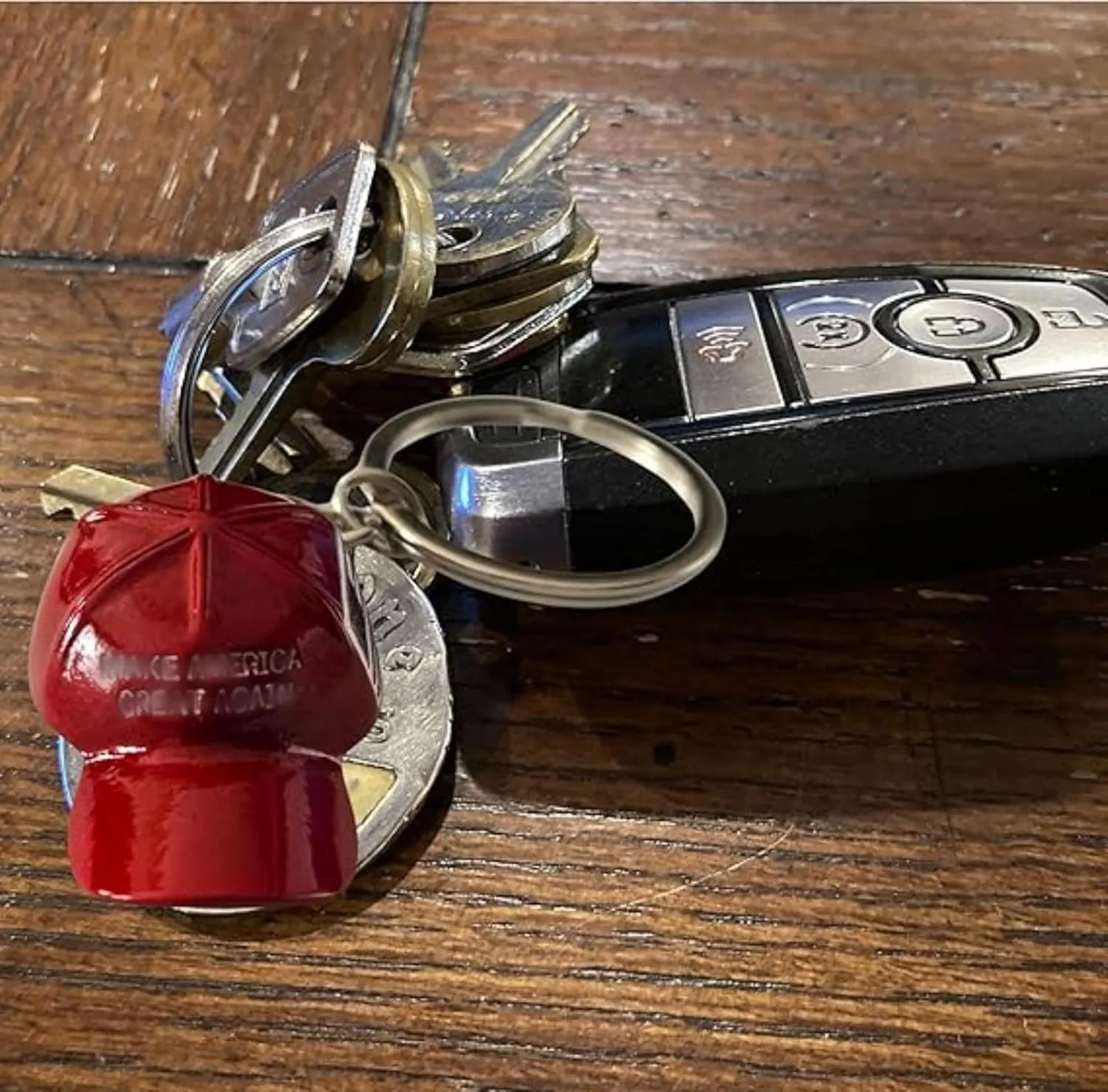 2024 Patriotic Baseball Cap Design Keychain, Metal Flag Hat Key Chain,Flag Hat Metal Key Chain