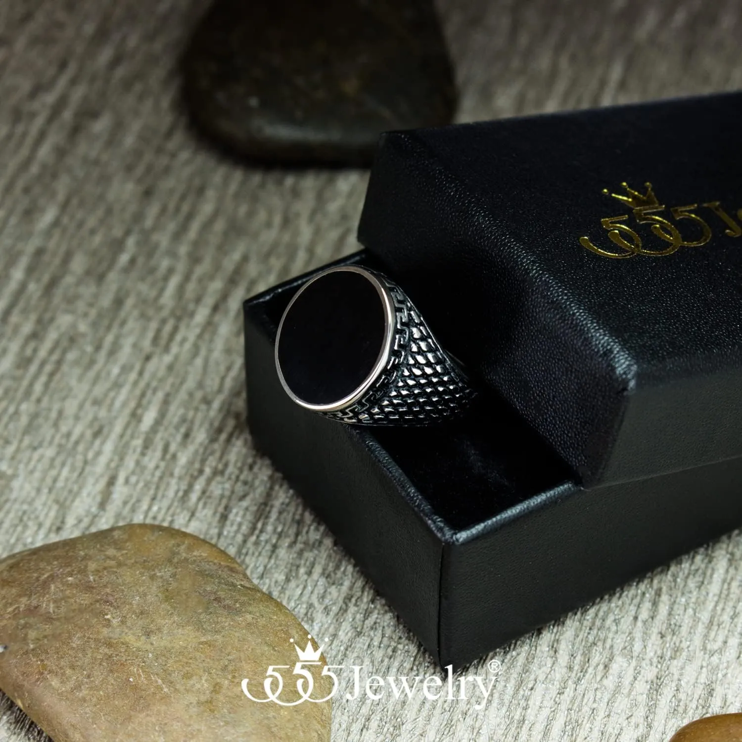 555Jewelry Stainless Steel High Polish Plain Oval Black Onyx Signet Ring for Men