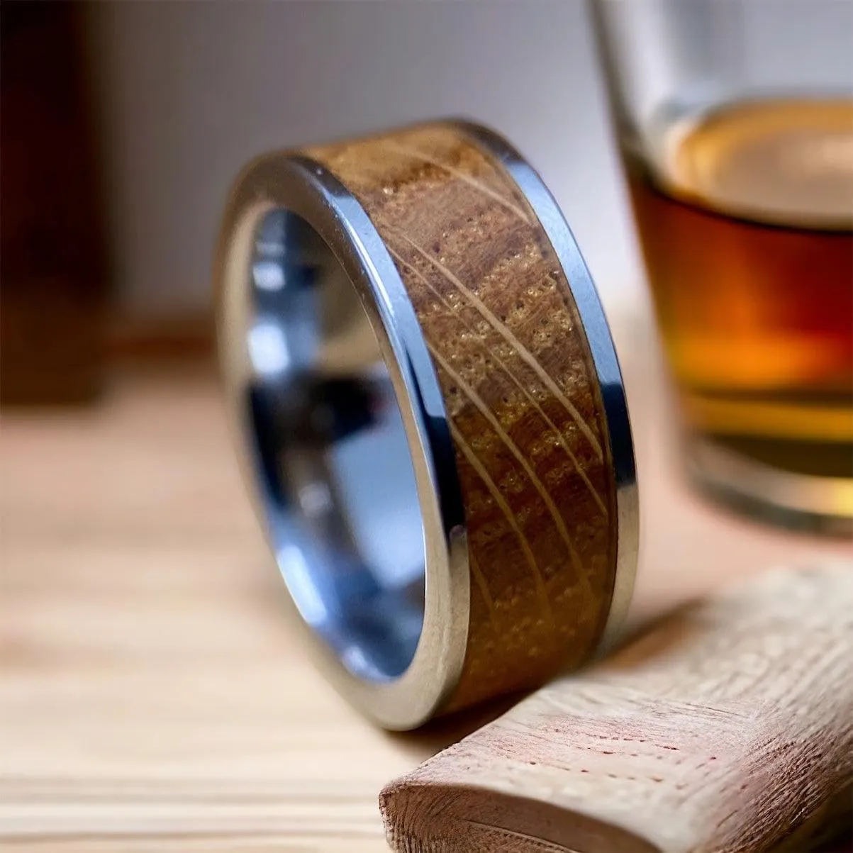BW James Jewelers "The Louisville 8mm Whiskey Barrel Tungsten Wedding Band With Kentucky Straight Bourbon-Wooden Rings, Promise Ring For Men Wedding Band With Customized Box Sizes 7-16