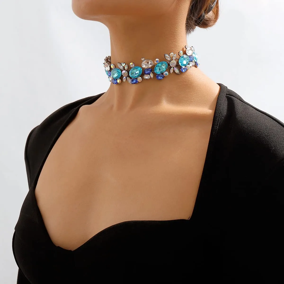 Chargances Bohemia Blue Rhinestone Choker Crystal Necklace Women's Costume Statement Necklace Fashion Jewelry for Wedding Birdal (Blue)