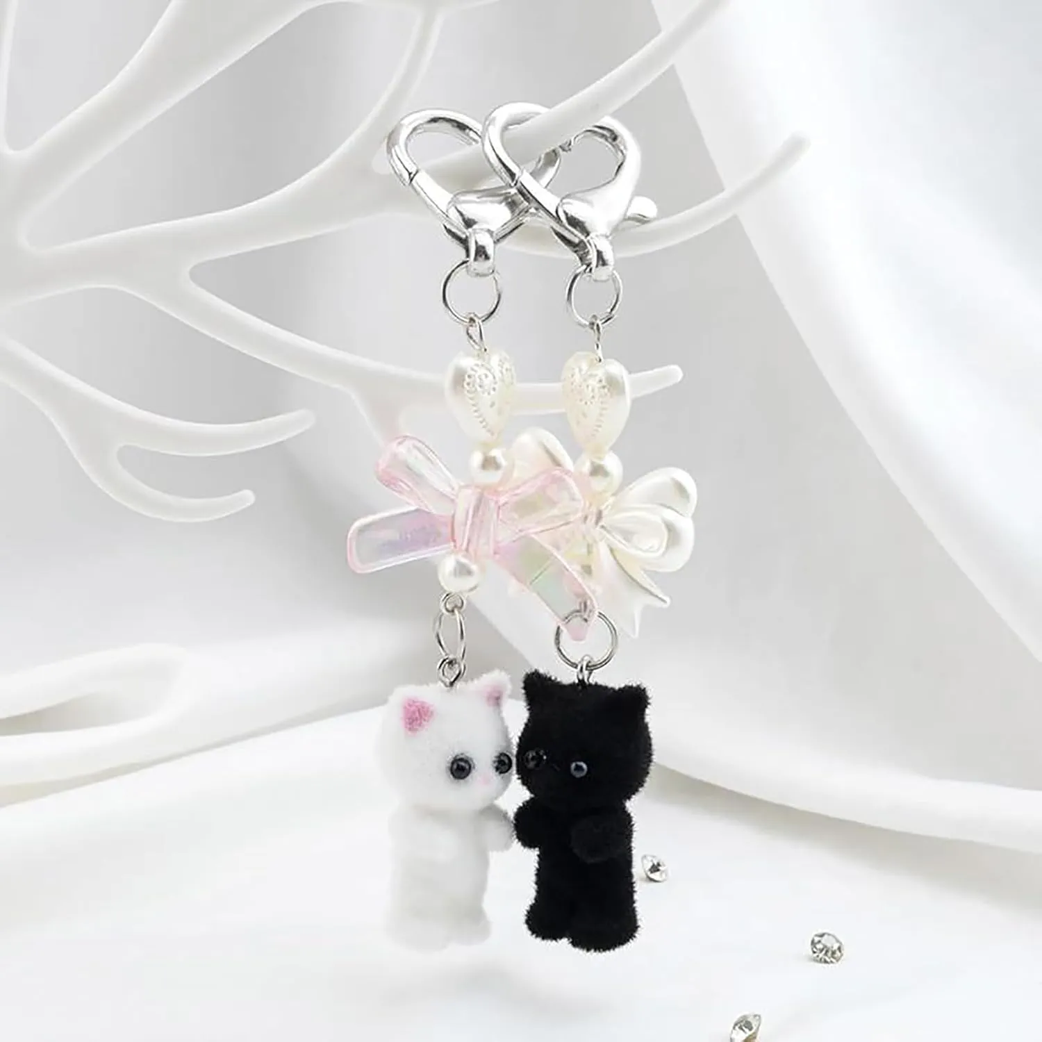 Cute Keychain Fuzzy Cat Keychain Kawaii Cat Bag Charms Aesthetic Y2K Keychain Bow Keychain for Purse Charms