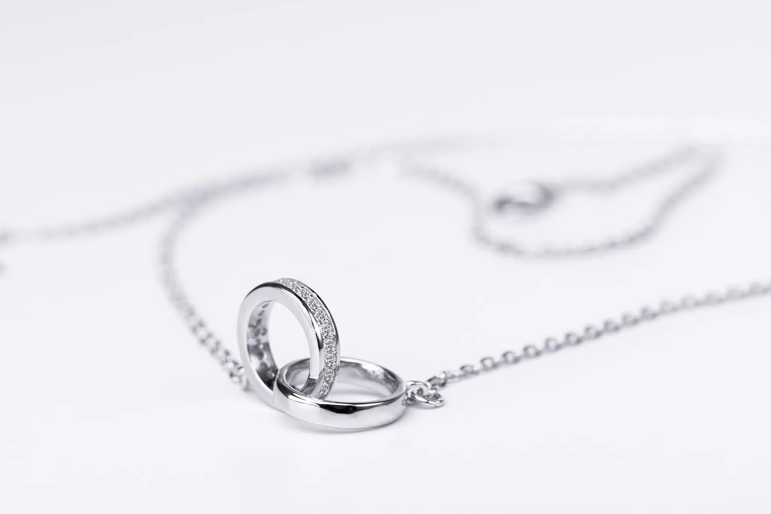 Dainty Sterling Silver Necklace Jewerly for Mother 925 Sterling Silver 2 Rings Pendant with Heart-felt Message Gift for Mom
