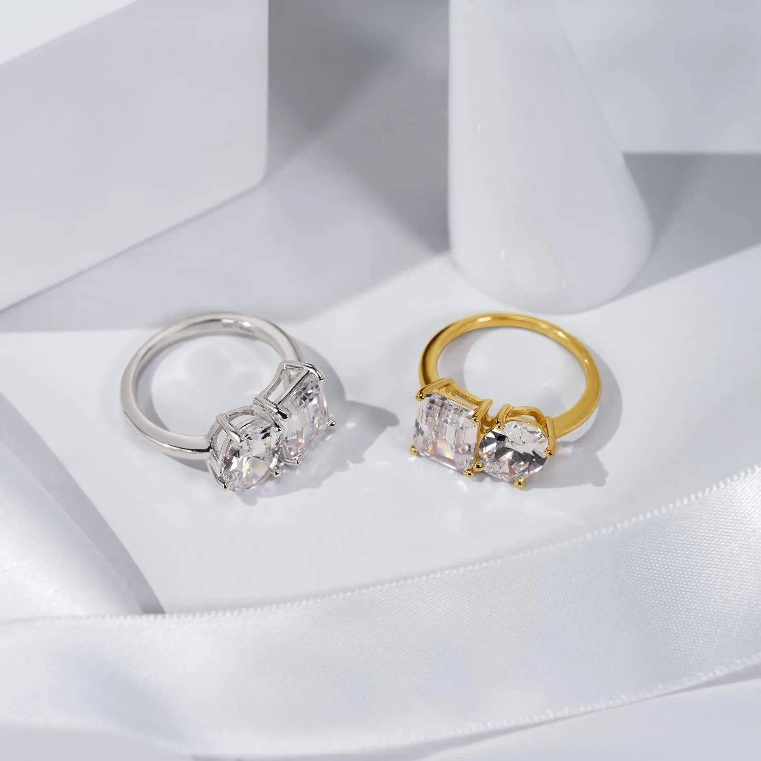 Emerald & Oval Cut Toi et Moi Ring for Women 14K Yellow Gold, Platinum Plated 925 Sterling Silver Engagement Cocktail Double Stone Ring Band | Cubic Zirconia CZ Simulated Diamond