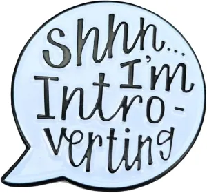 Enamel Pin,Shh I'm An Introverting Lapel Pin,Speech Bubble Badge,Humorous Button Brooch,Gift For Teens Friends Family Students,DIY Decor,Canvas Bag Backpacks Shirt Denim Jacket Accessory