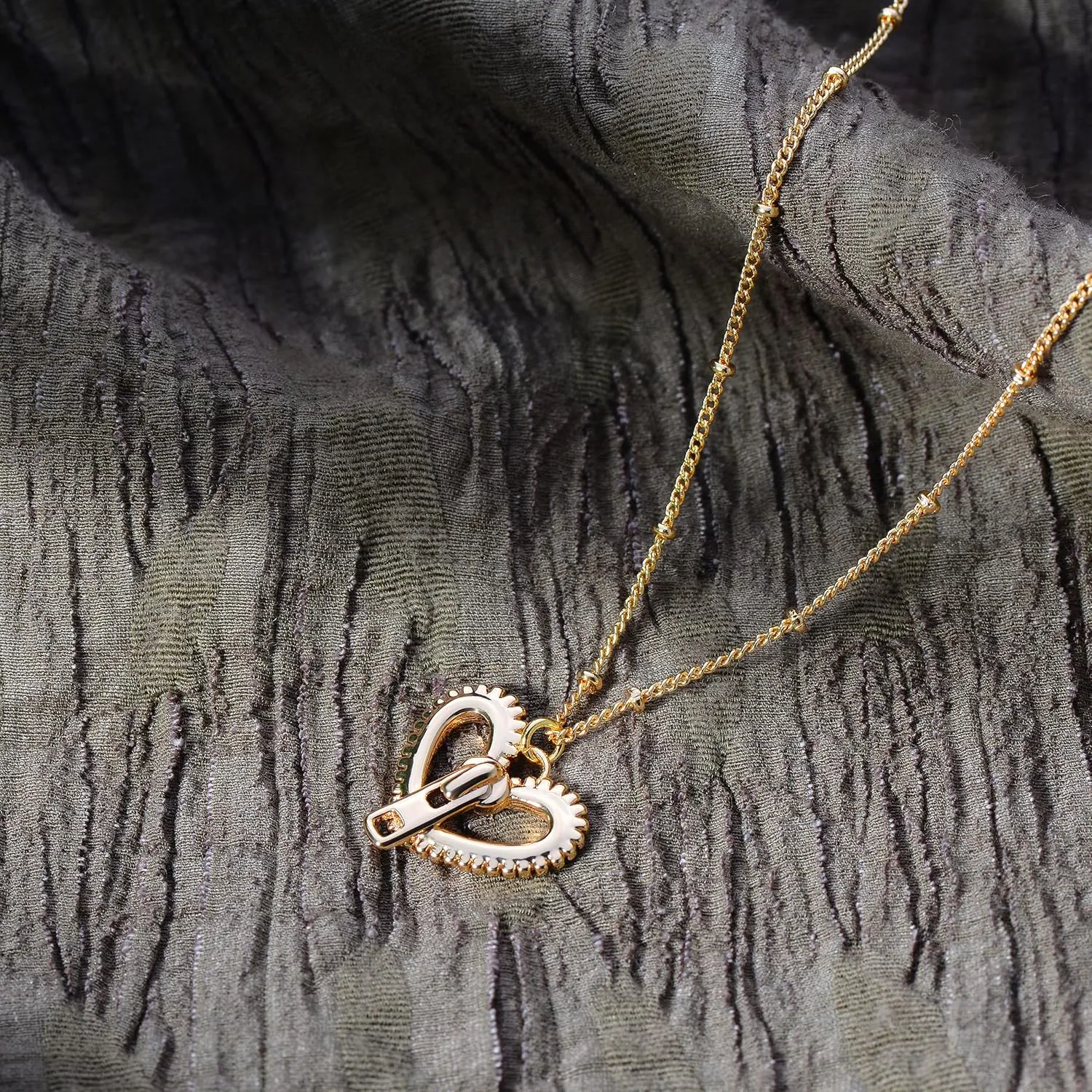 Fettero Initial Heart Necklace 18K Gold Plated Dainty Letter Pendant Necklace Letter Necklace for Women Love Heart Tiny Jewelry