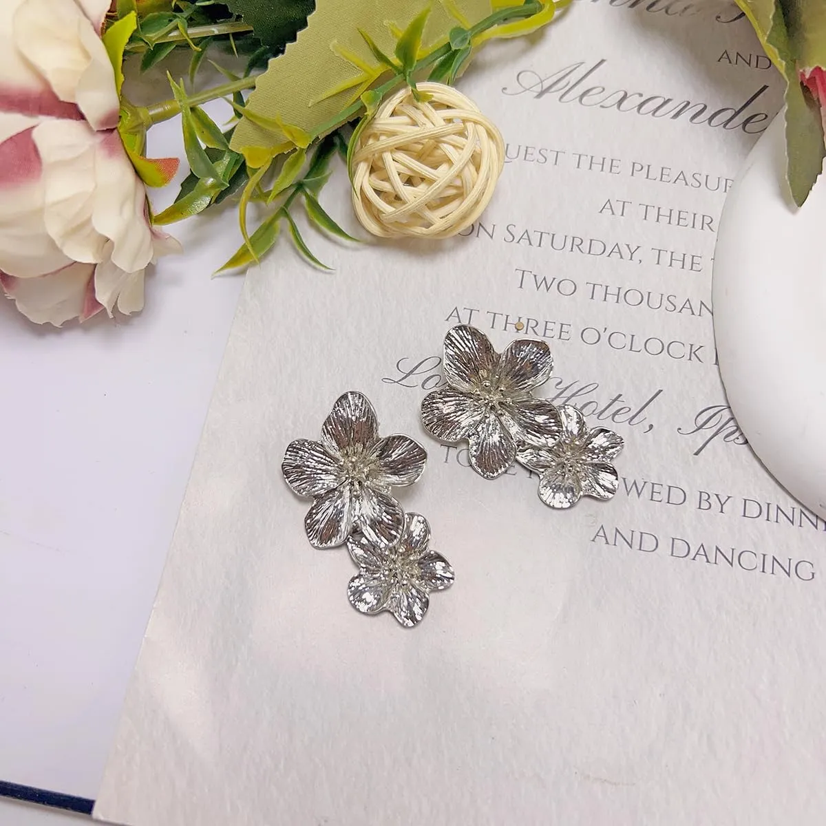 Flower Dangle Earrings Boho Layered Floral Petal Drop Earrings Statement Stud Earring for Women
