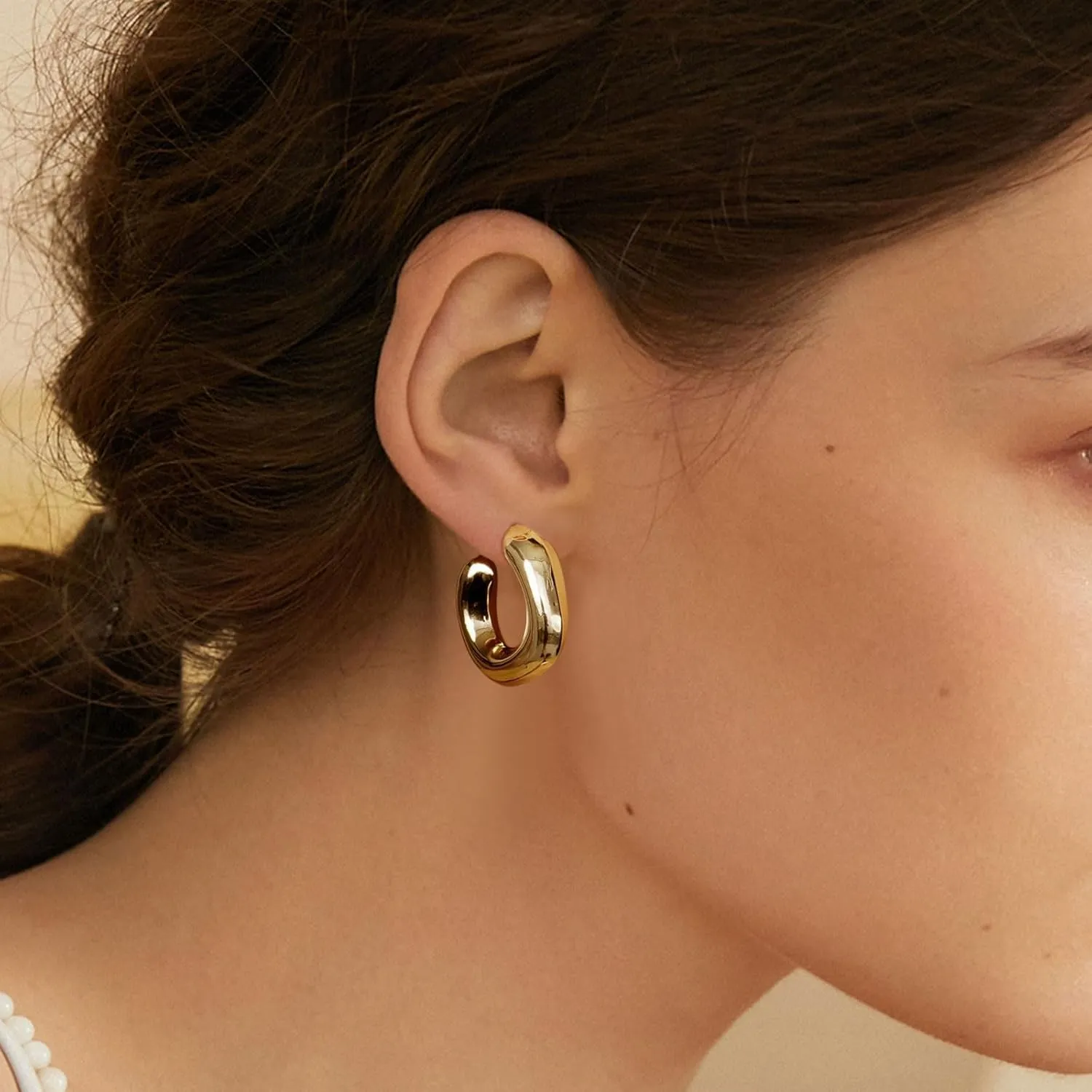 Gold Earring for Women Hammered Teardrop Earrings Dainty Irregular Shape Hoop Earrings Lightweight Hypoallergenic Stud Earrings Fashion Jewelry for Women