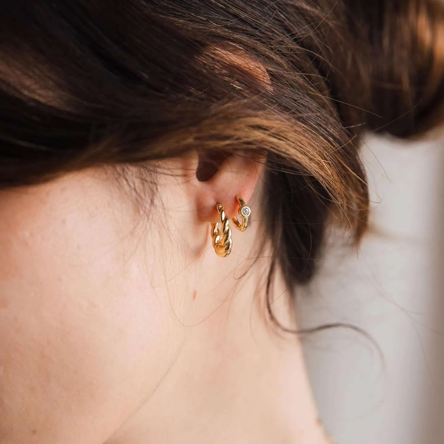 Gold Earrings for Women, Dainty Chunky Gold Earrings 14K Gold Plated Twisted Hoop Earrings Small Hypoallergenic Gold Square Earrings for Women Trendy Gold Jewelry Gifts