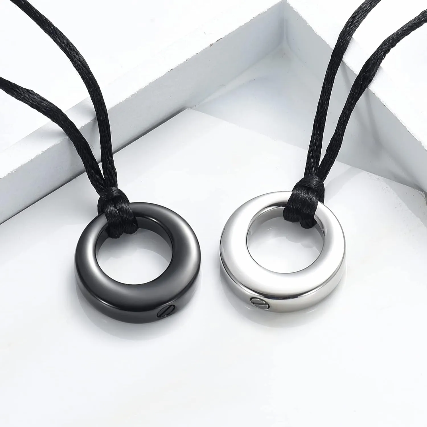 Hearbeingt Cremation Jewelry Urn Necklace for Ashes for Women Men, Circle of Life Eternity Memorial Pendant Ash Jewelry
