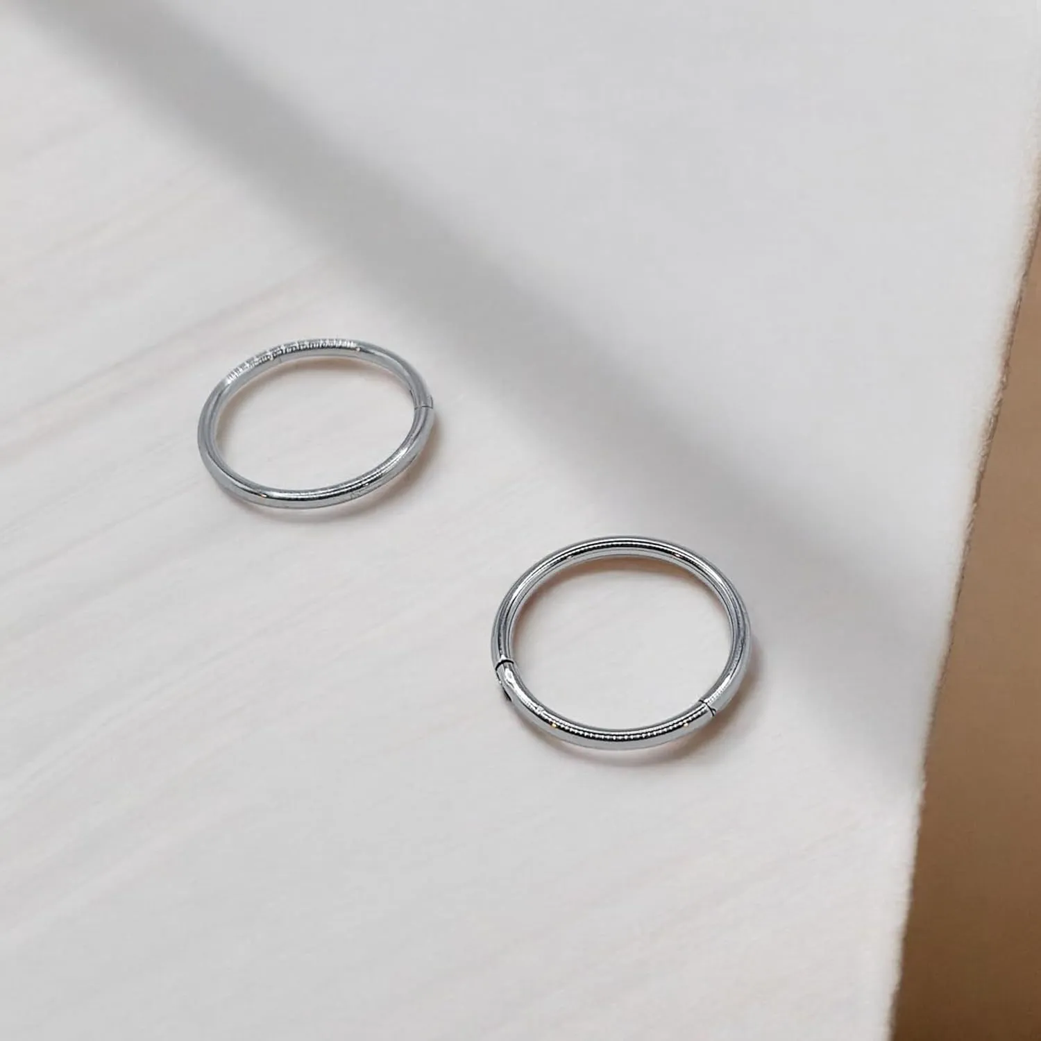 Hypoallergenic Nose Rings 18G 316l Surgical Steel Septum Jewellery Hinged Segment Ring Body Piercing Nose Hoop Lip Rings Nose Helix Cartilage Rook Earrings For Men Women Unisex - Silver Gold Black