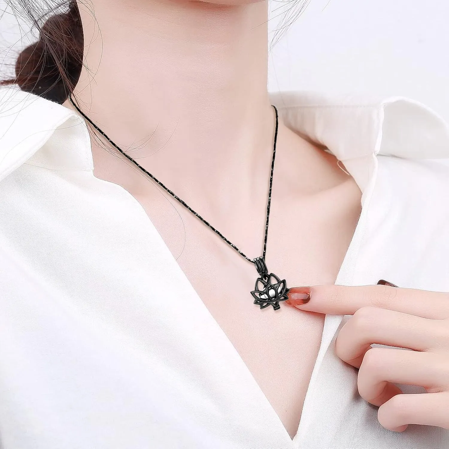 Imrsanl Cremation Jewelry for Ashes - Lotus Flower Ashes Pendant Necklace with Mini Keepsake Urn Memorial Ash Jewelry