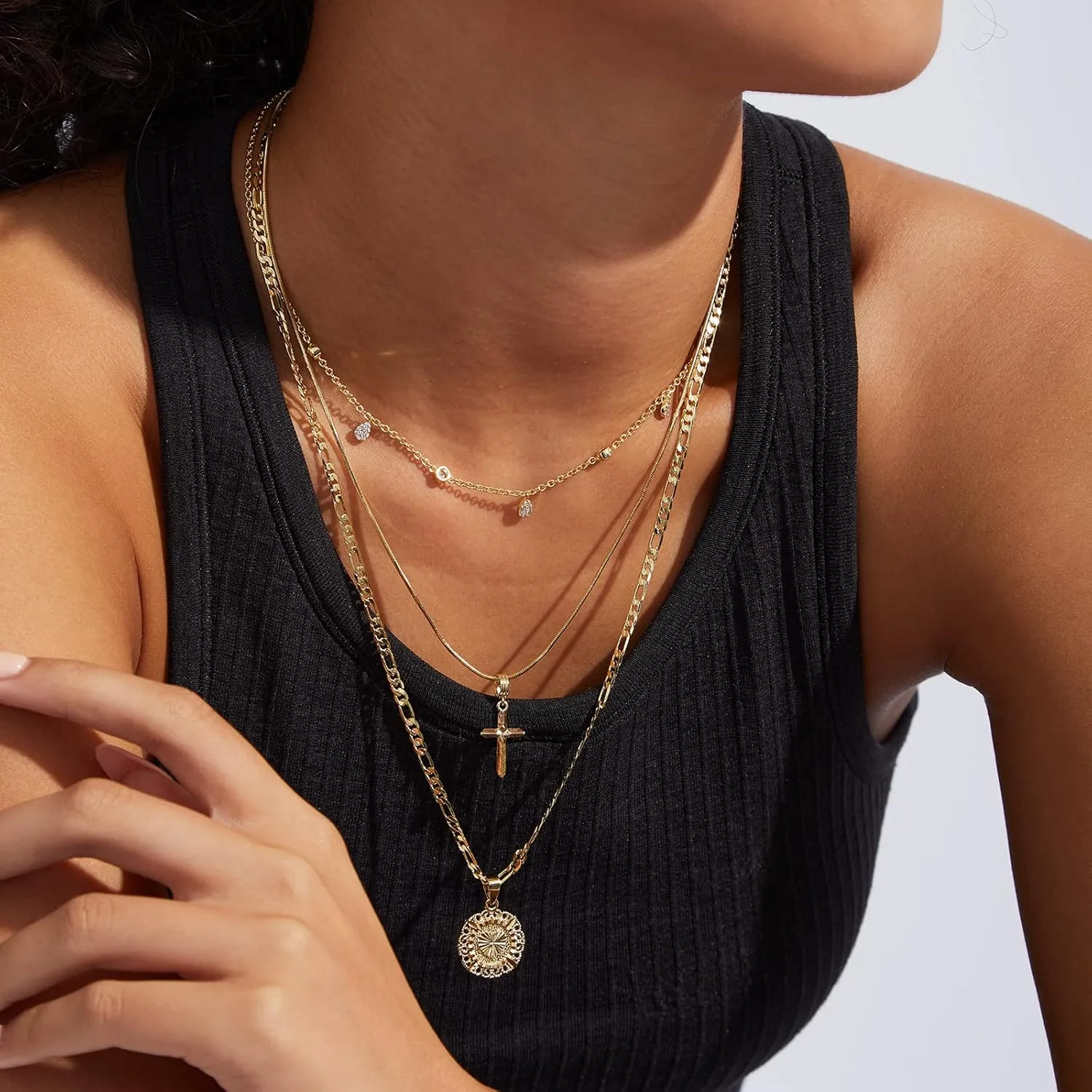 KissYan Initial Necklaces for Women, 14K Gold Plated Round Letter Pendant Capital Monogram Necklace Alphabets from A-Z Figaro Chain Jewelry
