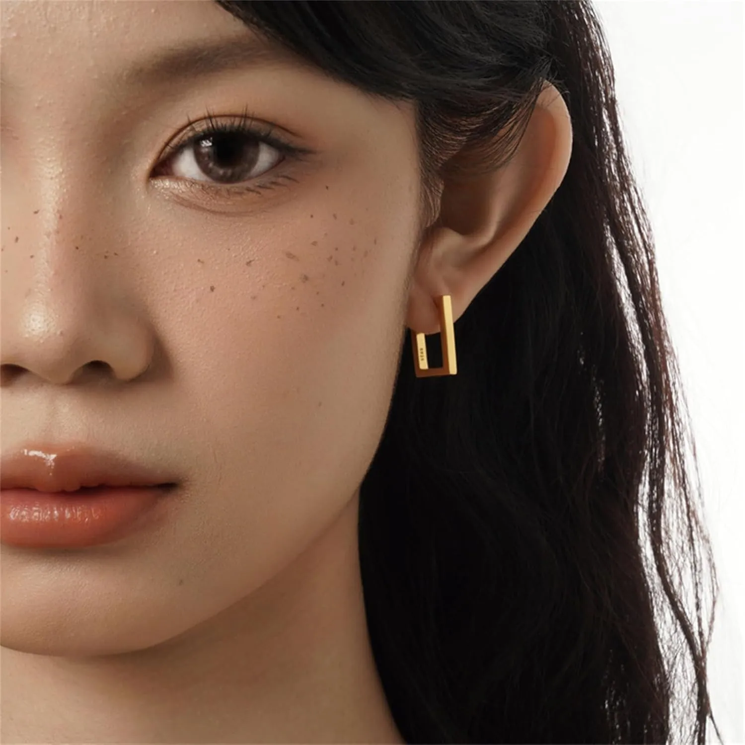 MALOYANVE Square Hoop Earrings for Women Elegant Minimalist Lightweight Statement Stainless Steel Rectangle Earrings Wedding Birthday Jewelry