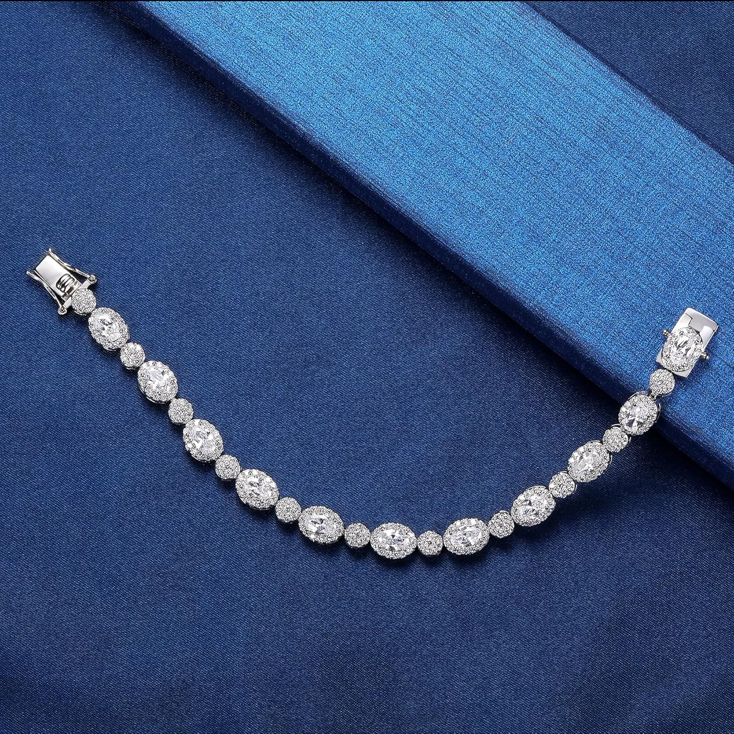 MDFUN 18K White Gold Heart Tennis Bracelet for Women Heart Cubic Zirconias, Size 6-8 inches
