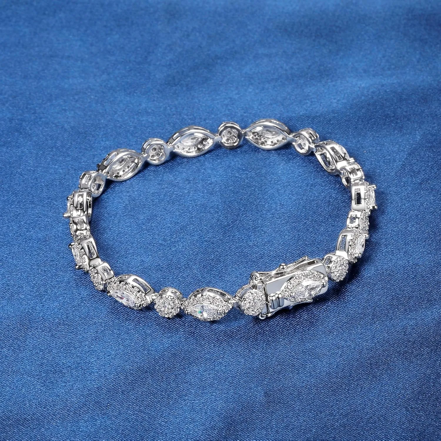 MDFUN 18K White Gold Heart Tennis Bracelet for Women Heart Cubic Zirconias, Size 6-8 inches