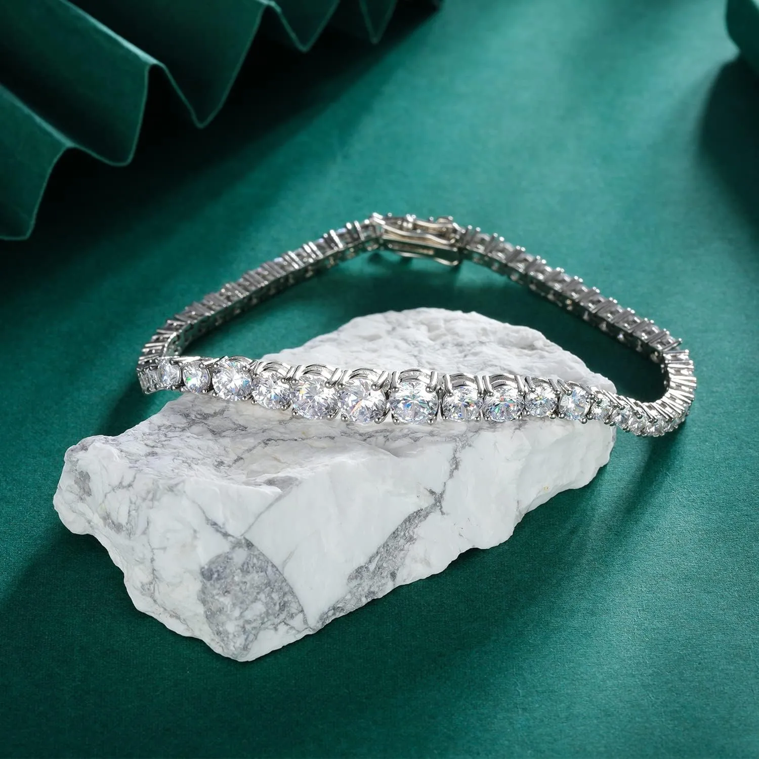 MDFUN Cubic Zirconia Tennis Bracelet for Women Men 18K White Gold Plated | Graduated CZ Bracelet | Size 6-9 inches