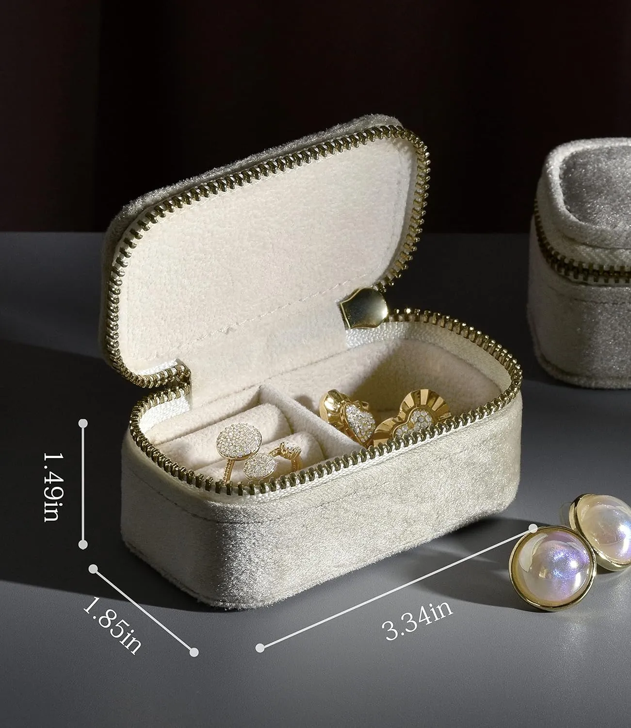 Mini Travel Jewelry Case, Velvet Small Travel Jewelry Box, Portable Tiny Jewelry Travel Organizer Box for Rings Earrings Necklaces, Gifts for Women Girls(Beige)