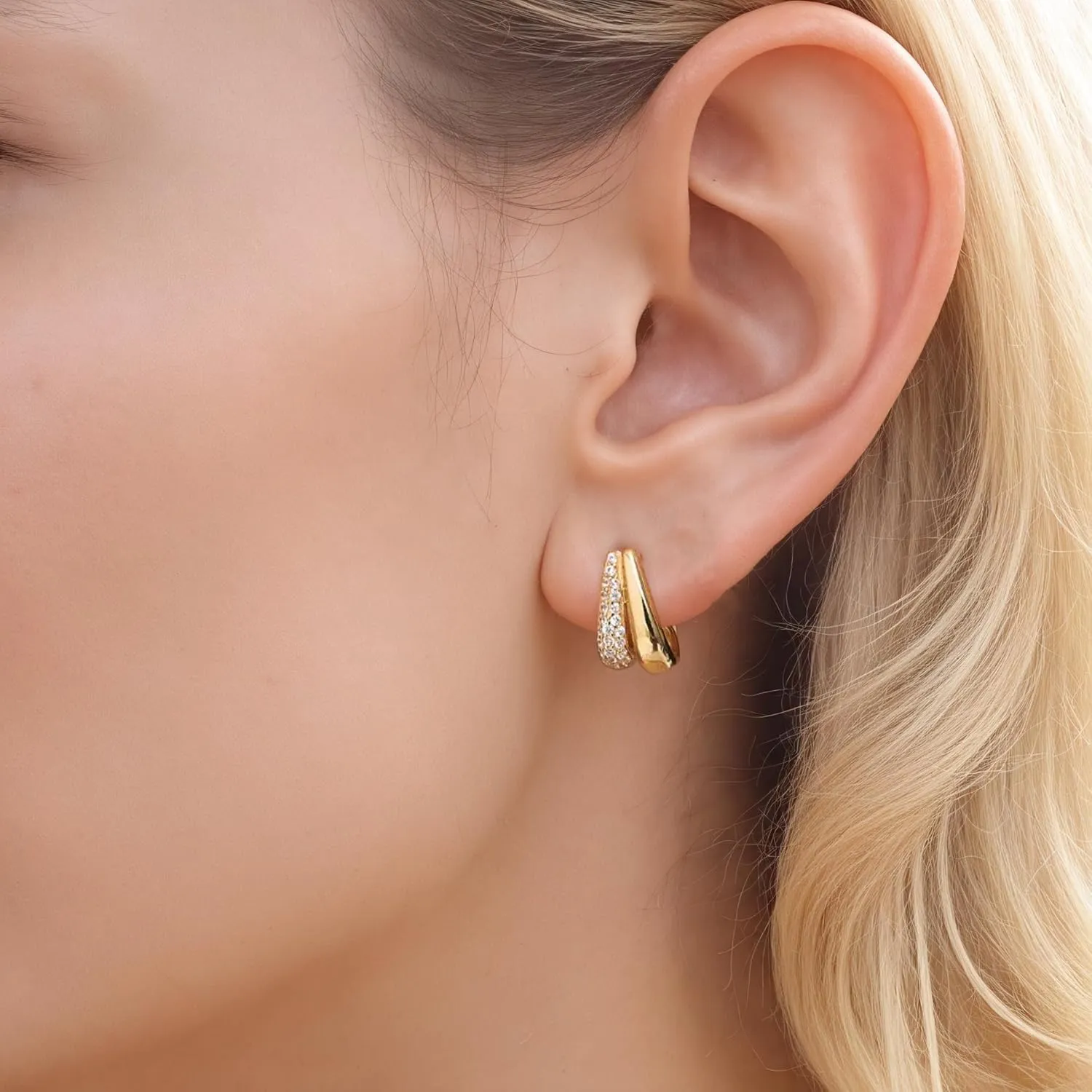 Minimalist Hoop Earrings 14K Gold Plated Lightweight Twisted Small Thick Huggie Hoops Earrings Hypoallergenic Gold Earrings for Women Trendy Hoops Drop Dangle Earrings Studs Jewelry Gifts