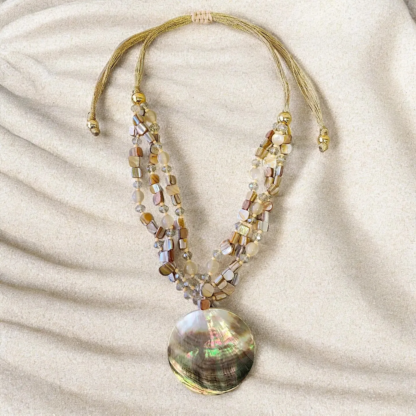 Mocha Mousse Necklace