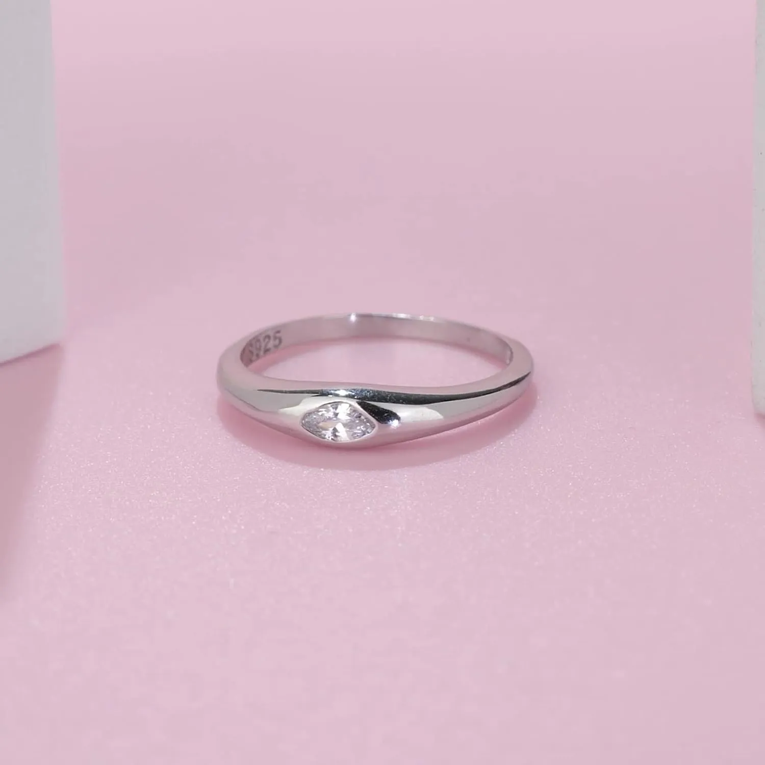 Promise Rings, Fashion Rings for Women Cubic Zirconia Sterling Silver Irregular Design of Marquise Cut Stone Anniversary Ring for Women