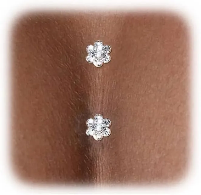 Sexy Flower Pendant Rhinestone Chest Stickers Jewelry Rhinestone Stickers Chest Body Chain Festival Rave Nipple Pasties Bra Chain Jewelry for Women