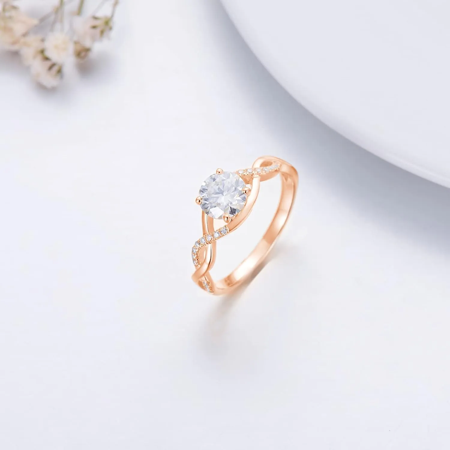 SISGEM 14K Gold Wedding Ring for Women,Split Shank Pave Set 1.3 Carat(cttw) Moissanite Engagement Ring With Engraved Name,Wedding Anniversary Size 5-11