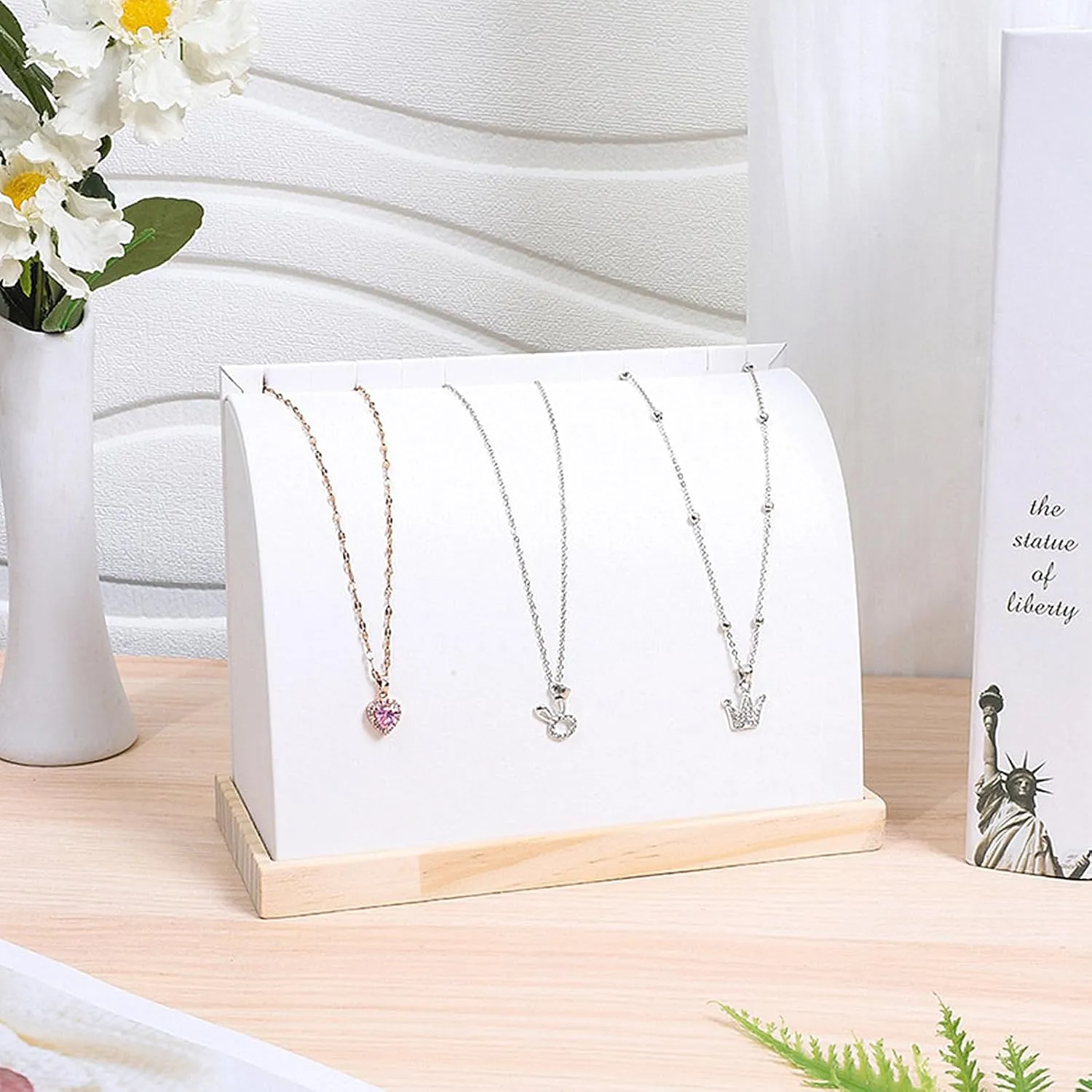 TANG SONG Cambered Wooden Leather Soft Mat Multiple Necklace Display Stand Necklace Chains Organizer Holder for Home (White)