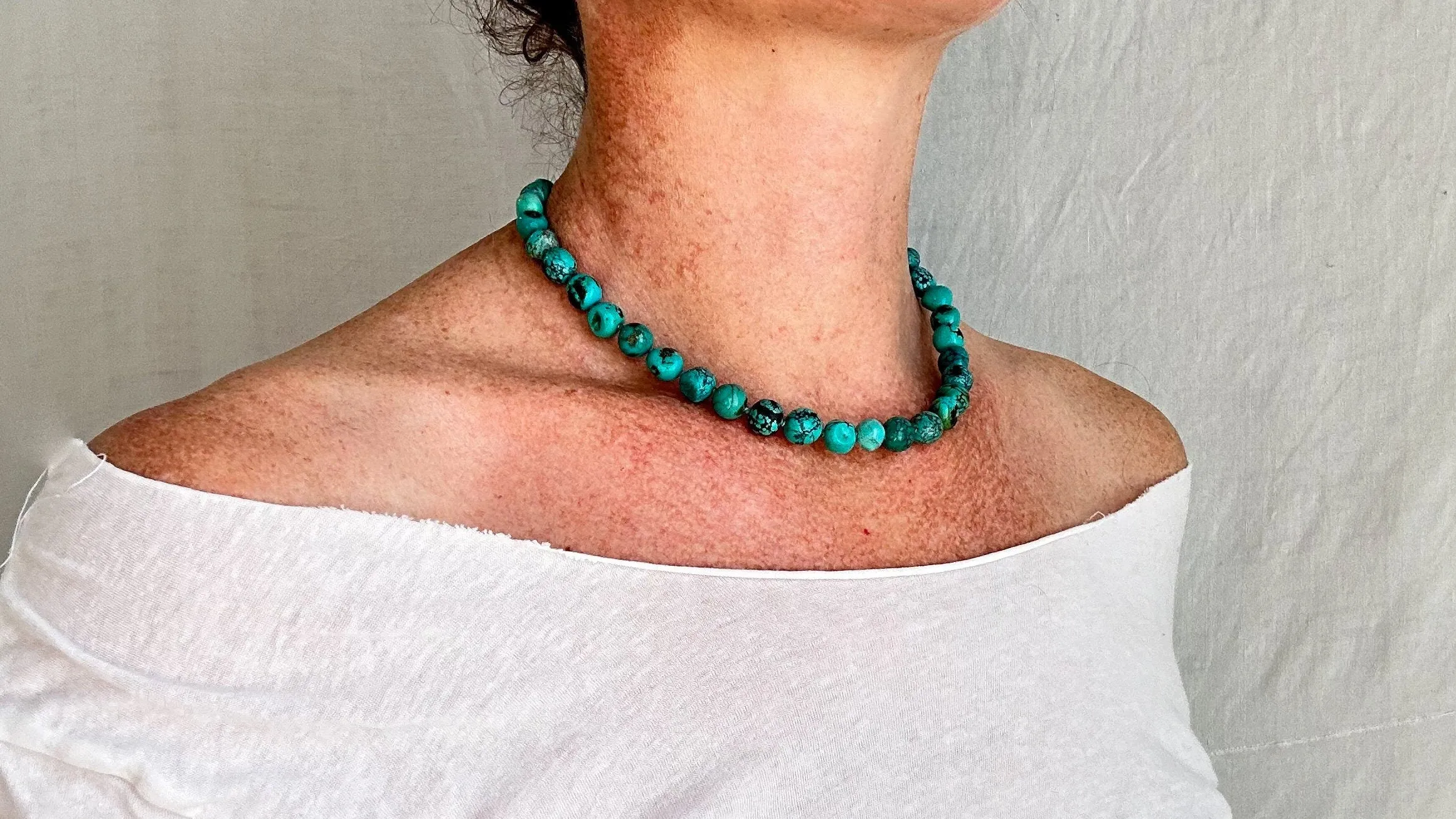Turquoise and Sterling Necklace. Natural American Turquoise. 2285