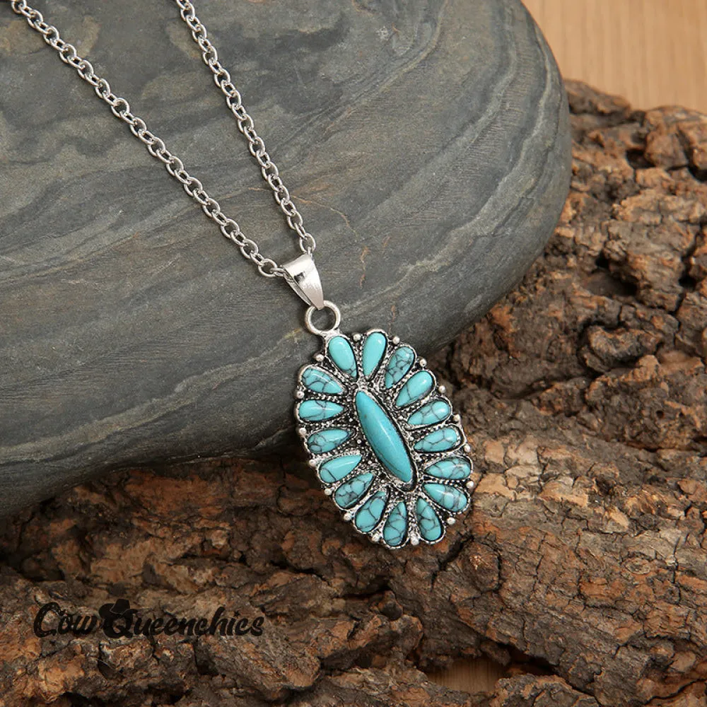 Turquoise Inlaid Pendant Necklace