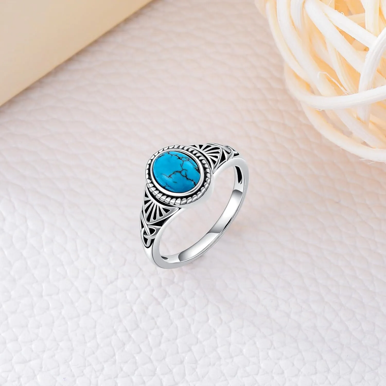 Turquoise Rings for Women 925 Sterling Silver Vintage Genuine Turquoise Ring Western Southwestern Ring Jewelry Gifts for Birthday Christmas